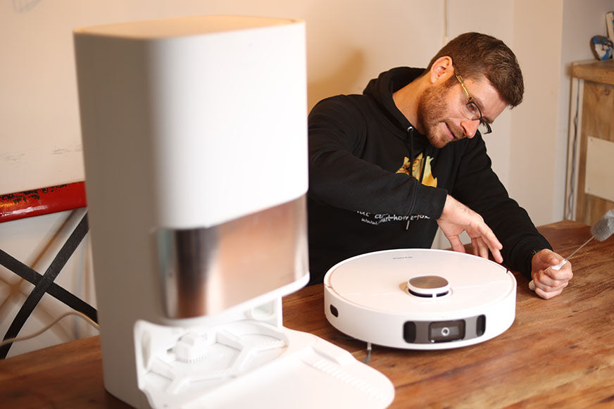 Dreame L10s Ultra вид сбоку.